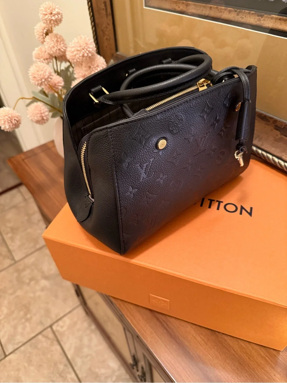 Louis Vuitton Montaigne BB - Picture 7 of 16